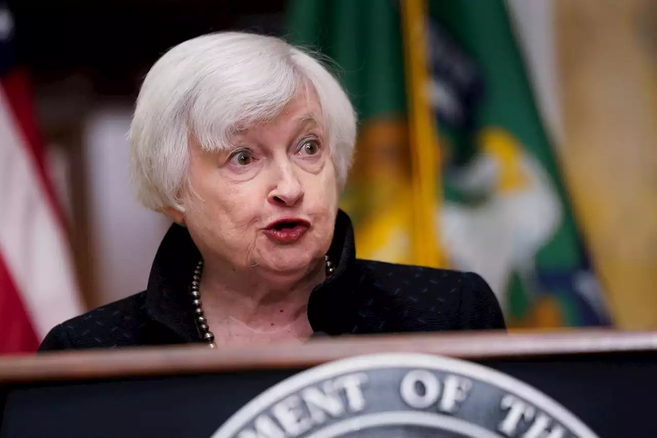 Yellen says vigilant to downside economic risks, but don't 'overdo the negativism'