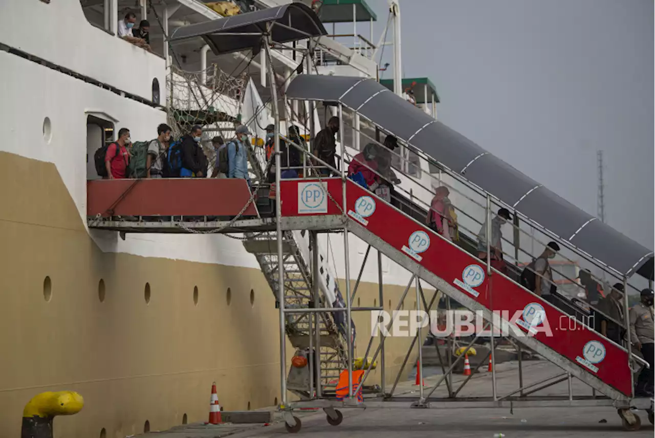 Arus Mudik Lebaran Mulai Terlihat di Pelabuhan Tanjung Ru Belitung