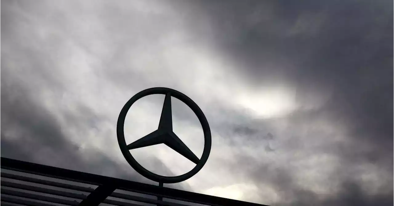 Mercedes posts rise in Q1 sales boosted by EVs, premium cars