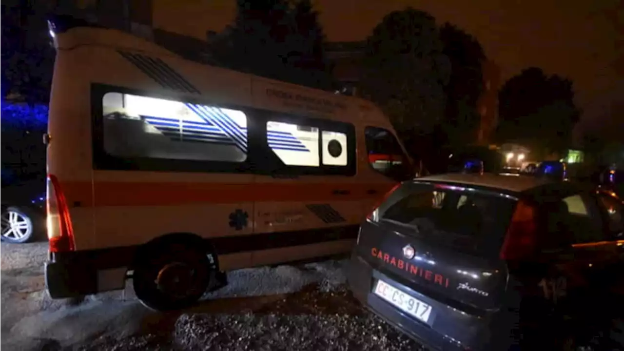 Rissa fra ragazzi sul lungomare: 25enne finisce in ospedale