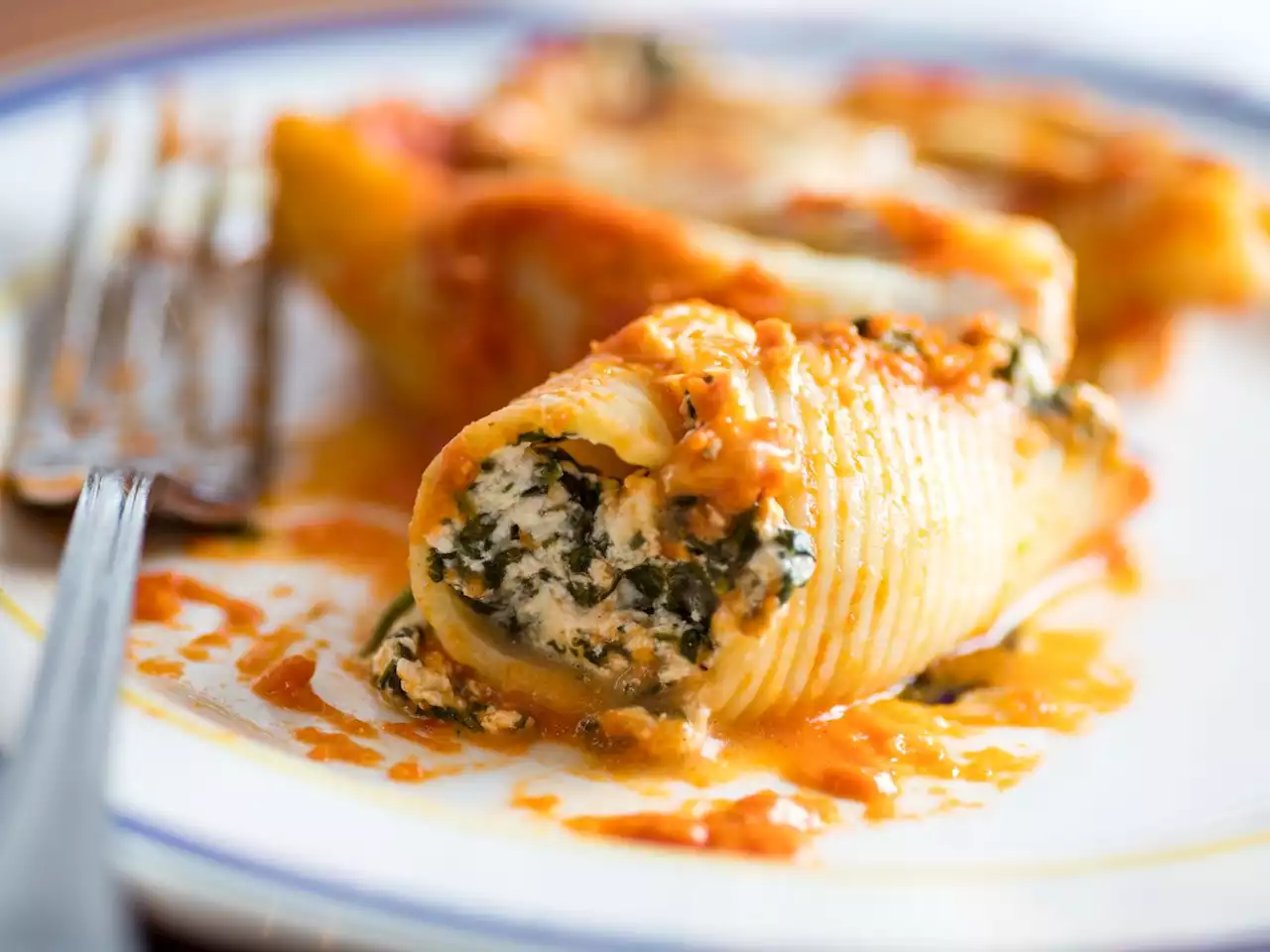 Classic Italian-American Stuffed Shells With Ricotta and Spinach Recipe