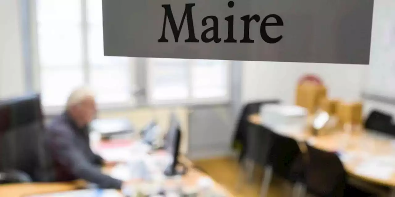 Transidentité : élue en tant qu’homme, une maire transgenre poursuivra son mandat en tant que femme