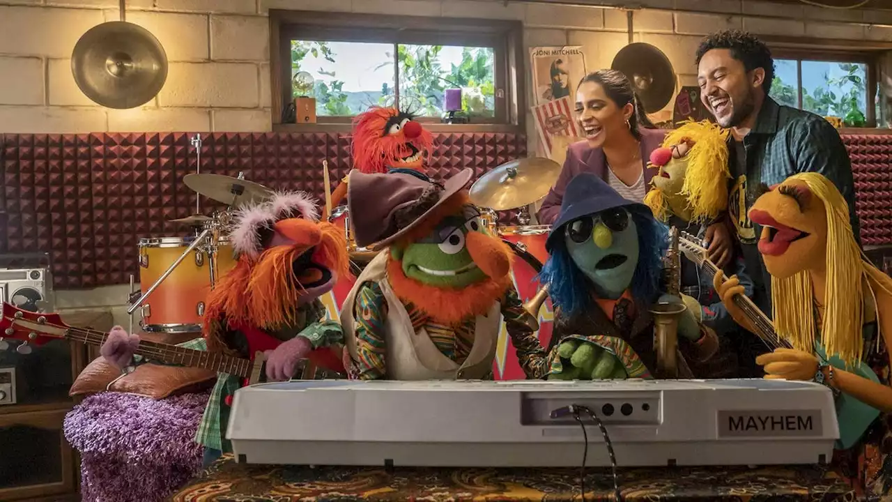 Muppets Mayhem trailer shows our favorite Muppets band making an album