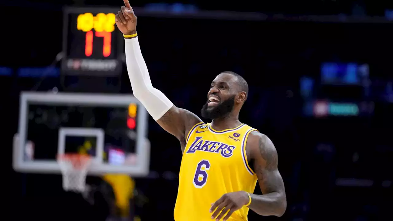 LeBron James, Lakers survive wild and chaotic 4th quarter to beat Timberwolves in play-in matchup