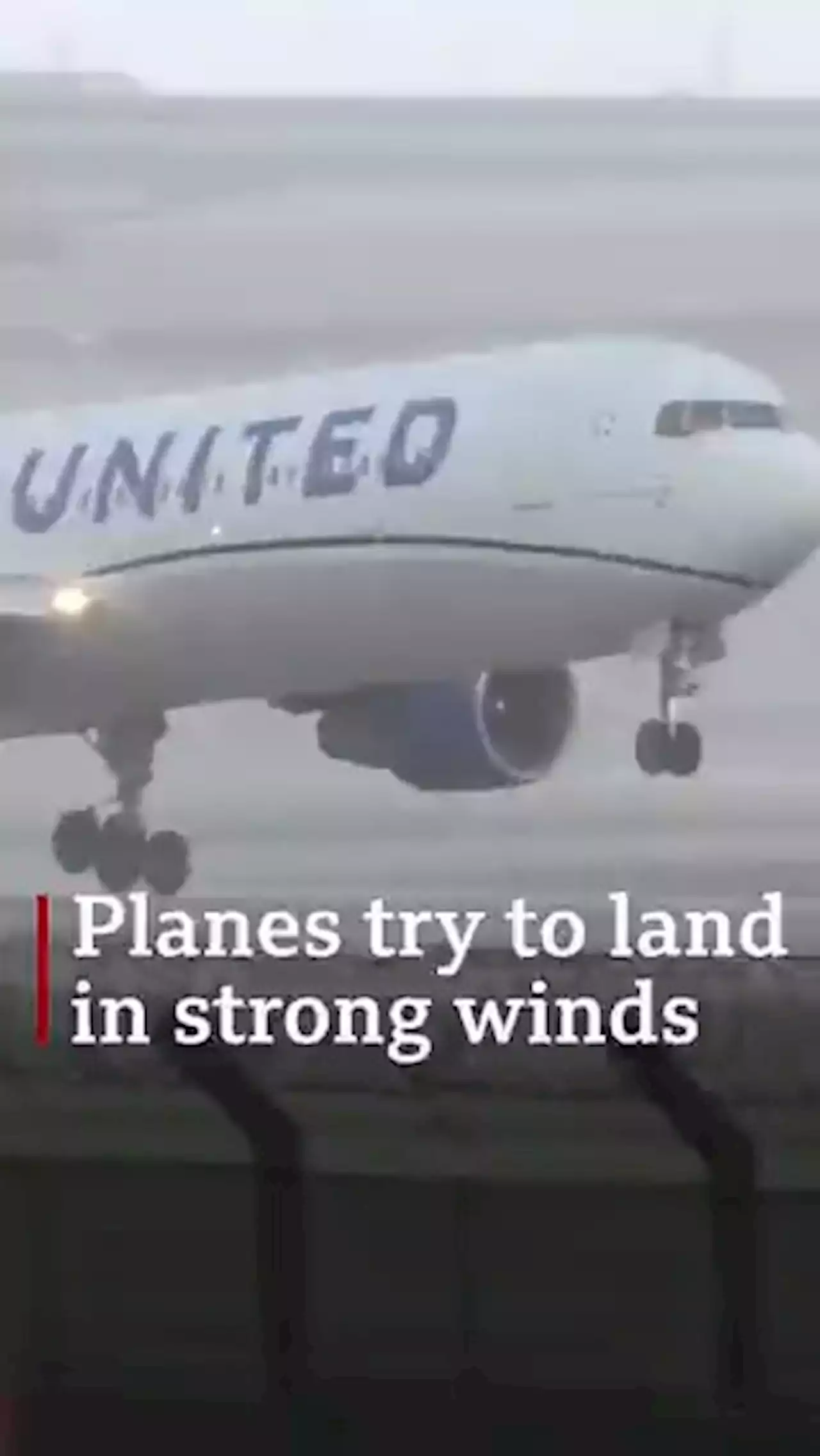 Watch: Strong winds force plane to abort Heathrow landing