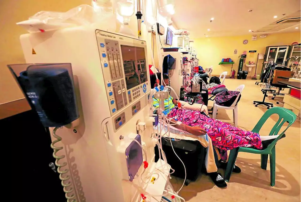 15 dialysis patients start treatment sessions in Lapu-Lapu hospital