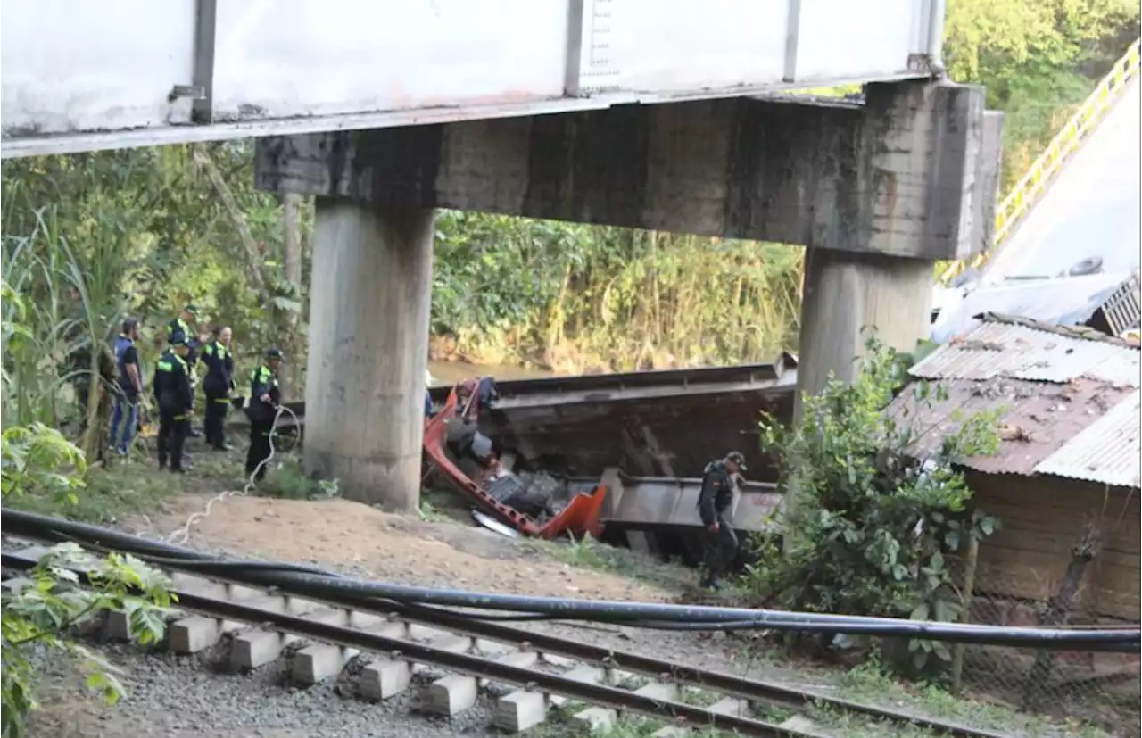 Estas son las vías alternas tras caída del puente El Alambrado