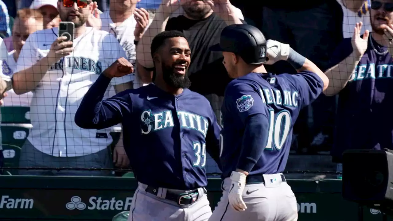 Jarred Kelenic's 482-foot home run carries M's to 5-2 win over Cubs