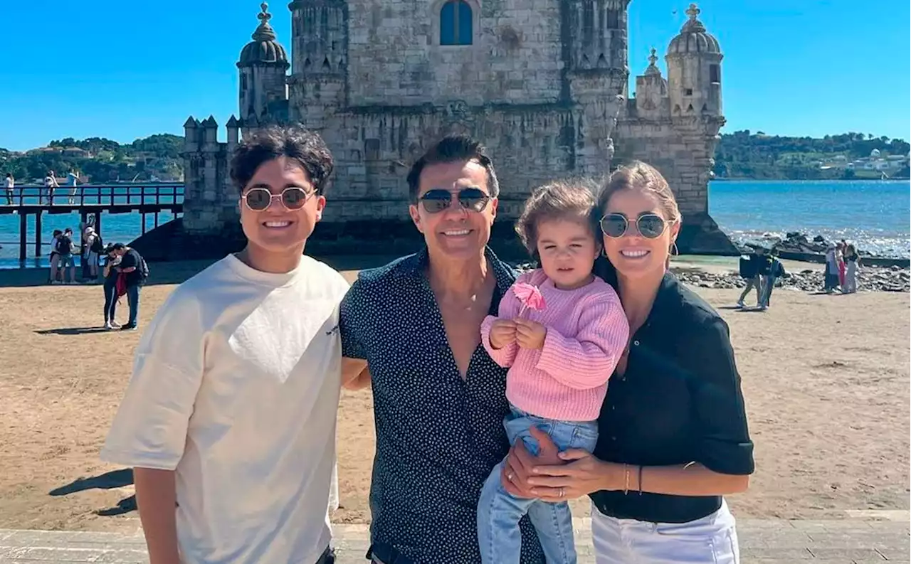 Adrián Uribe da nuevos vistazos de sus vacaciones en familia por Portugal