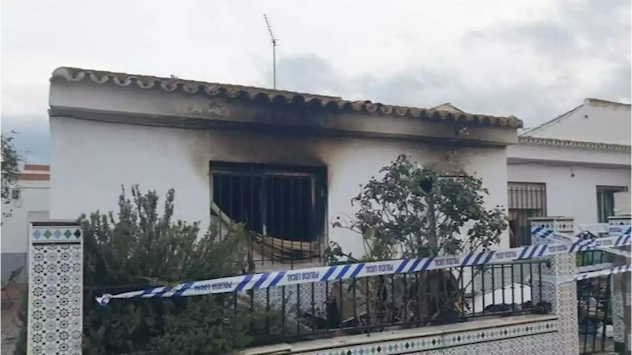 Quitan a unos padres la custodia de tres niñas que vivían aisladas y entre montones de basura en Cártama, Málaga