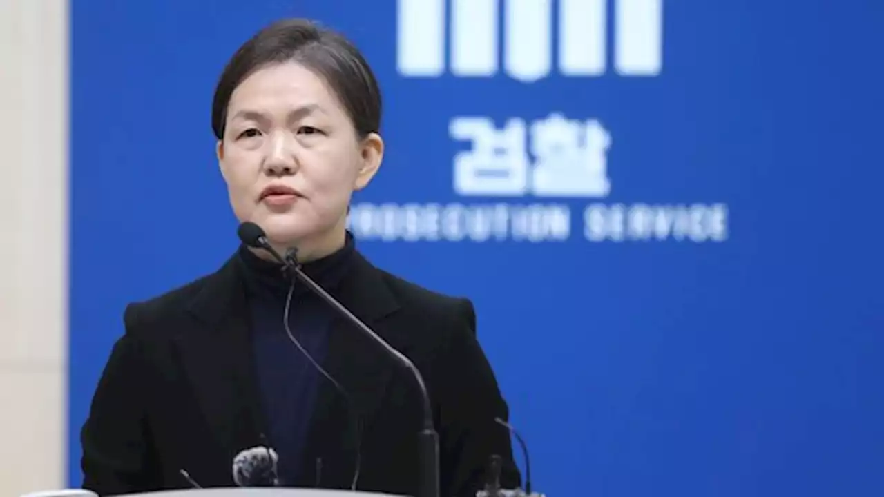 '루이비통 받고 승진 도왔다'…문 정부 때 임명한 소방청장 2명 기소 | 중앙일보