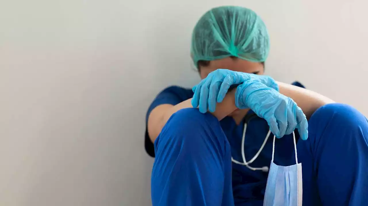 About 100K nurses left the workforce due to pandemic-related burnout and stress, survey finds