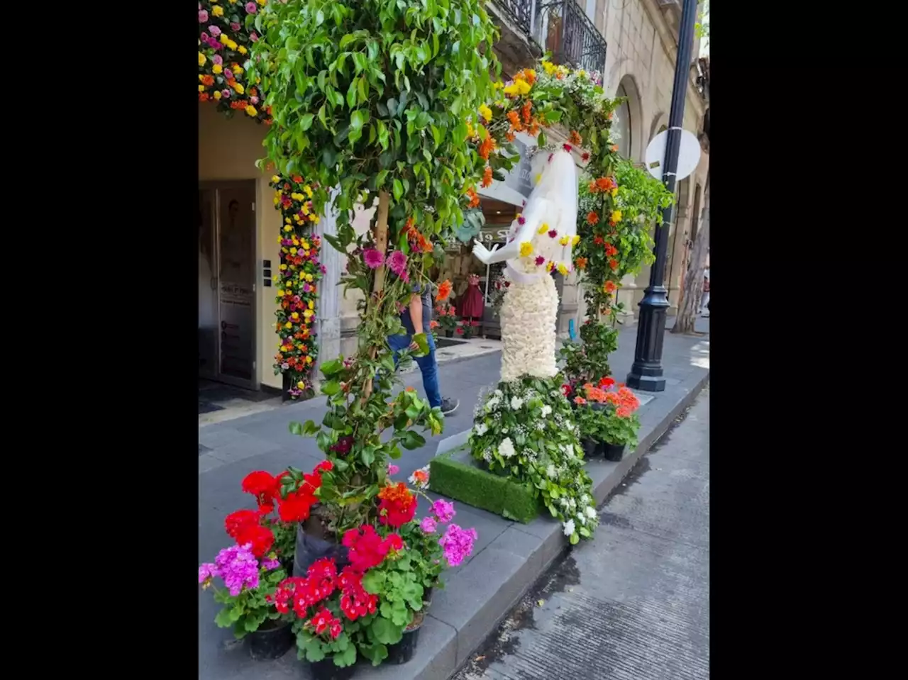 Participan productores de Xochimilco en Festival de las Flores