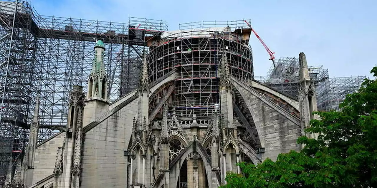 Incendie de Notre-Dame : la reconstruction de la flèche a débuté