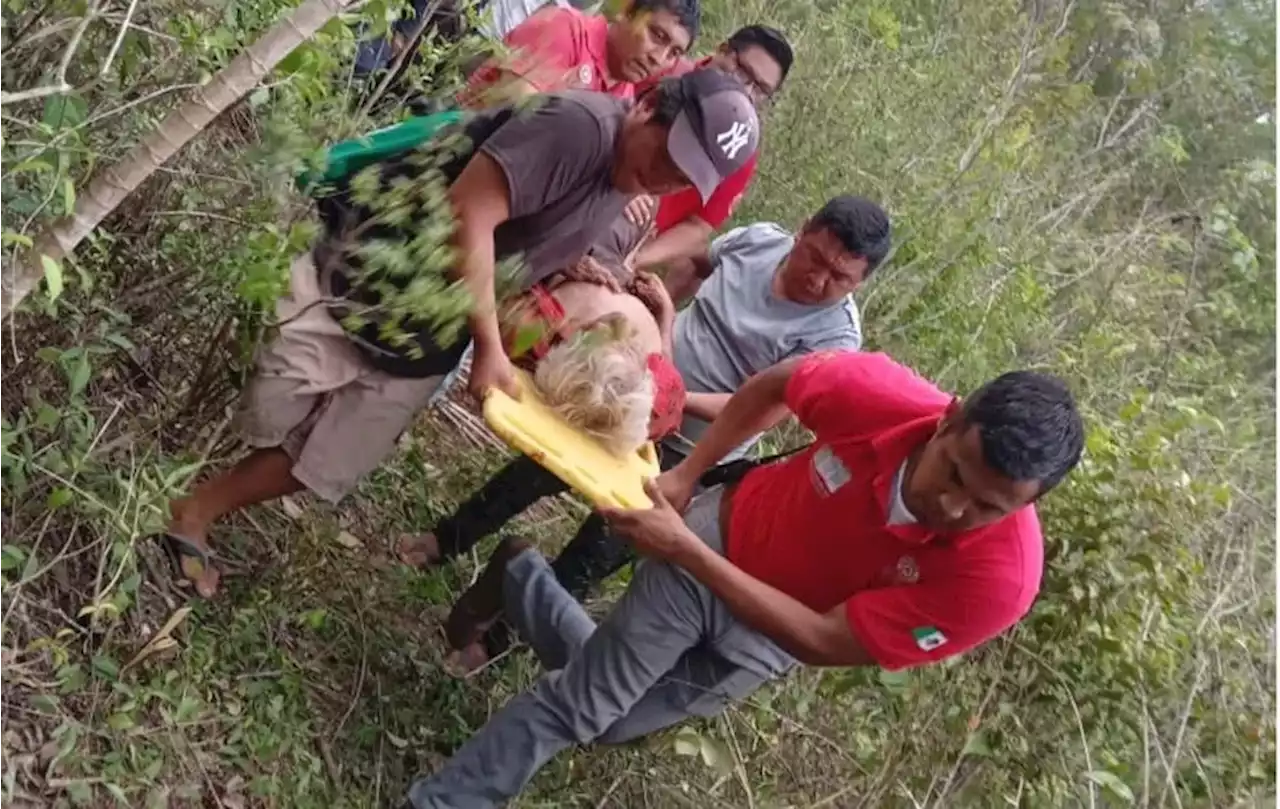 Rescatan a adulto mayor de la selva maya punto de morir deshidratado