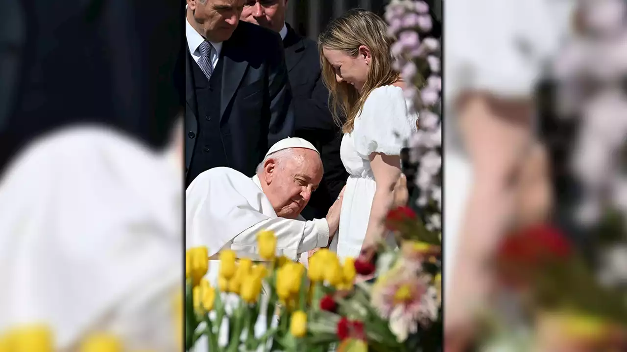 El Papa afirma que las mujeres son 'generosas' aunque hay alguna 'neurótica'