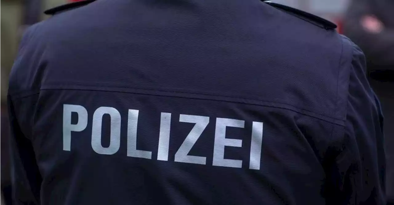 17-Jährige im Zug mit Drogen erwischt – Polizei ruft Mutter an