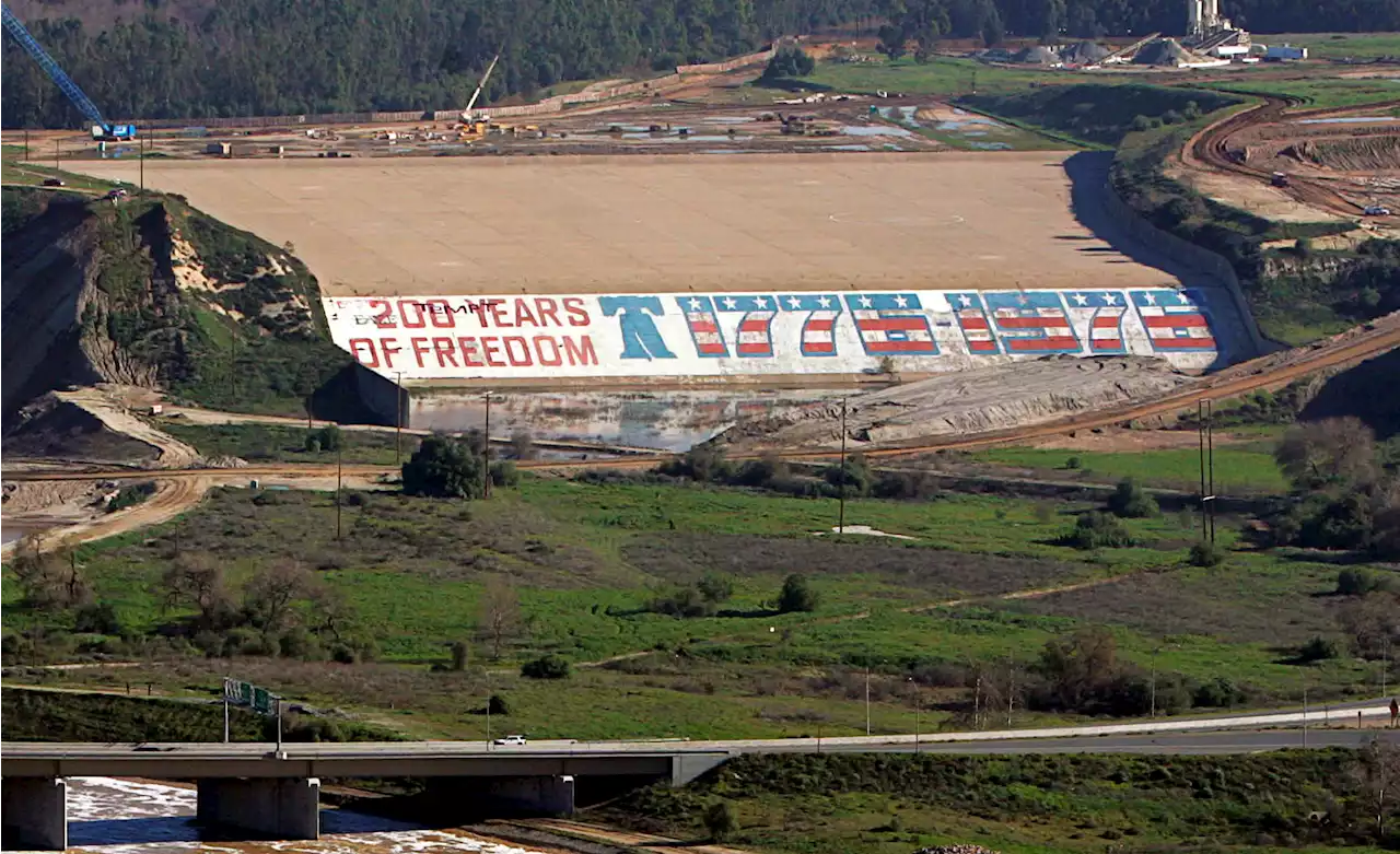 Students' 1976 Bicentennial Mural on California Dam Being Replaced