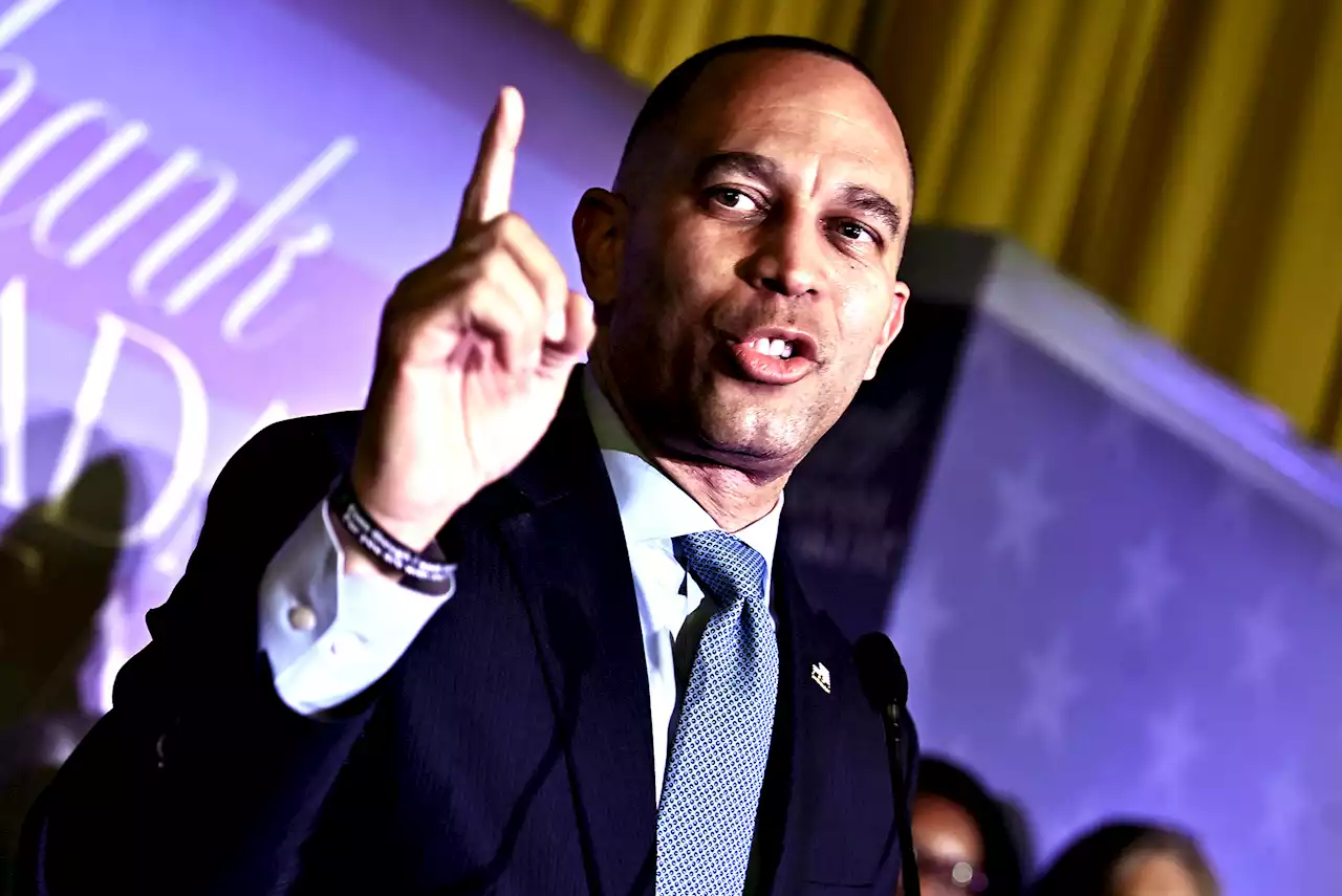 Read Hakeem Jeffries' controversial essay about Clarence Thomas