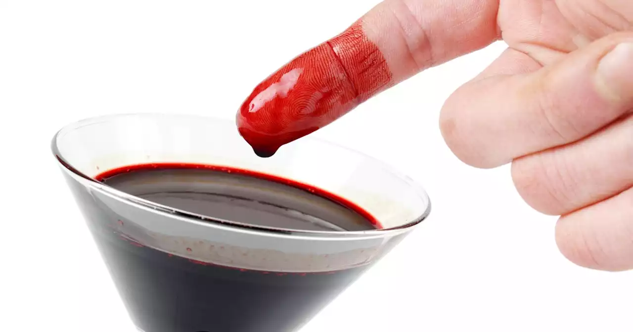 Japanese cafe waitress fired for pouring own blood into cocktail