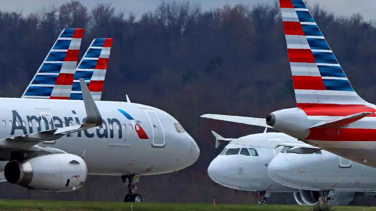 Airline stocks shares fall on American's so-so 1Q outlook