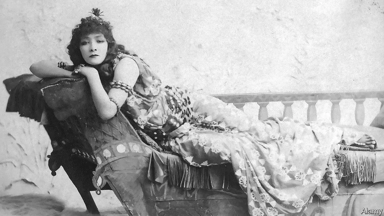 Sarah Bernhardt was the first modern celebrity