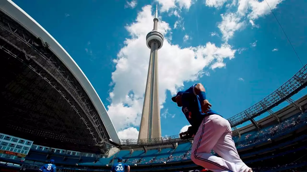 Toronto Blue Jays Rogers Centre roof open earliest opening in franchise history | TSN