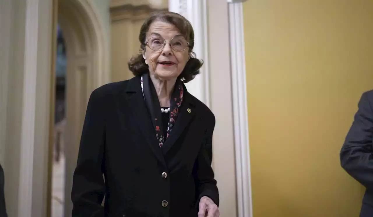 Pelosi: Calls from Democrats for Feinstein to resign are sexist