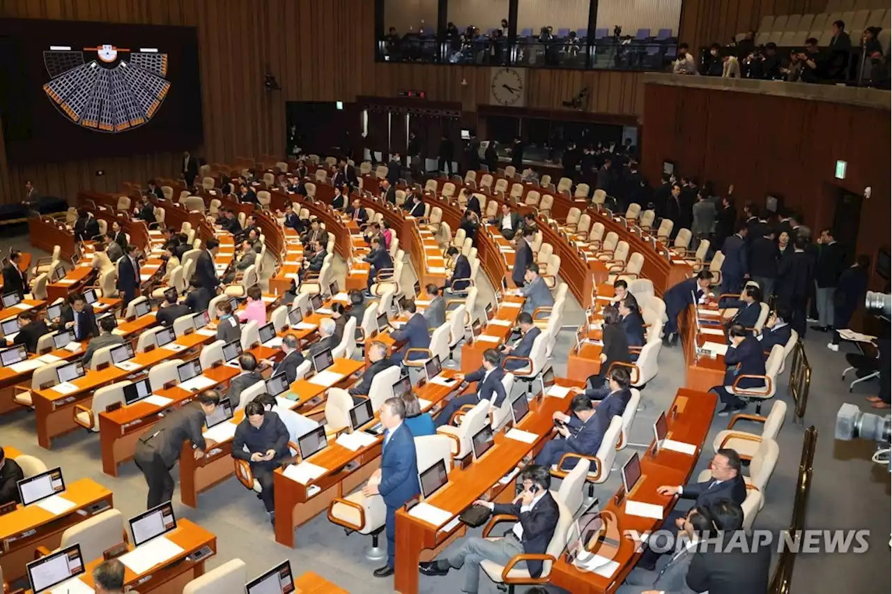 '尹대통령 거부권' 양곡관리법 개정안, 본회의 재투표서 부결(종합) | 연합뉴스