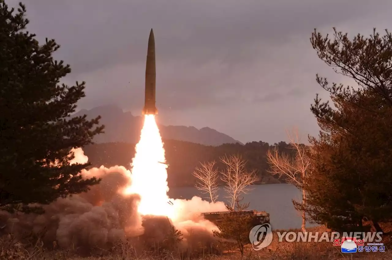 [2보] 북, 탄도미사일 동해상으로 발사…'통신 단절' 이어 도발 | 연합뉴스