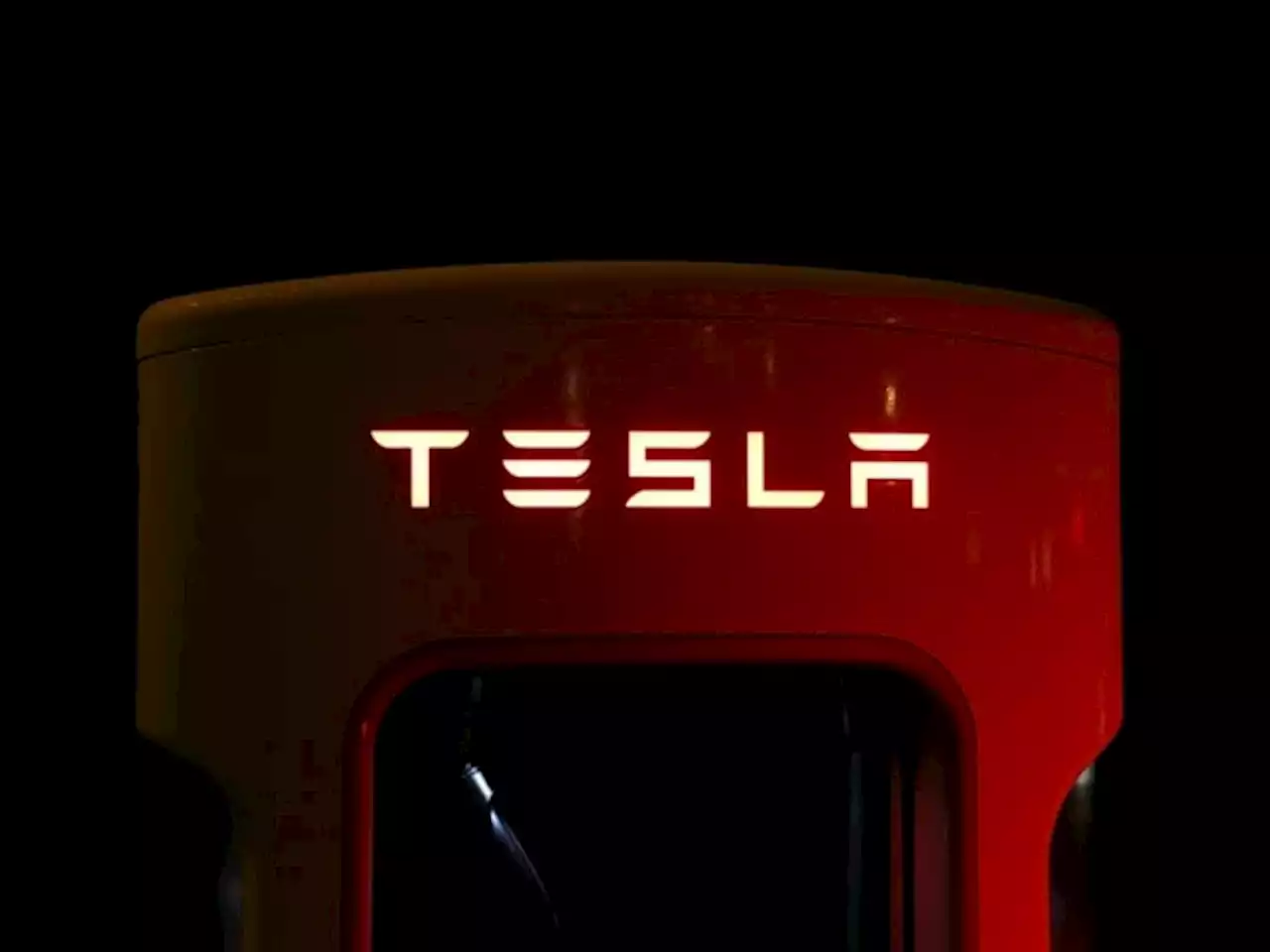 New Privacy Fear Unlocked: Tesla Cars Are Sending Out People’s Nudes