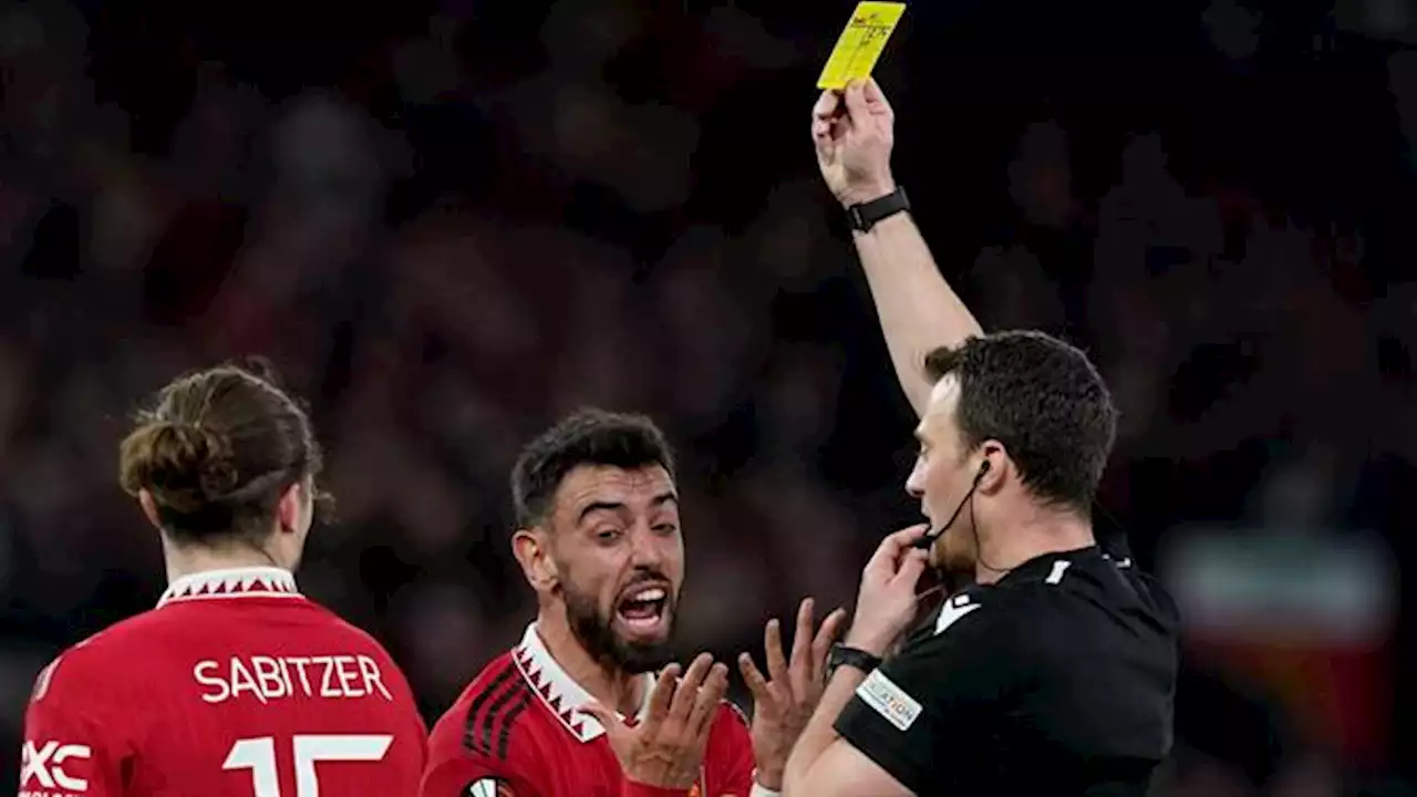 Ten Hag explica substituição de Bruno Fernandes: «É olhar a vaca pelo c...» (Manchester United)