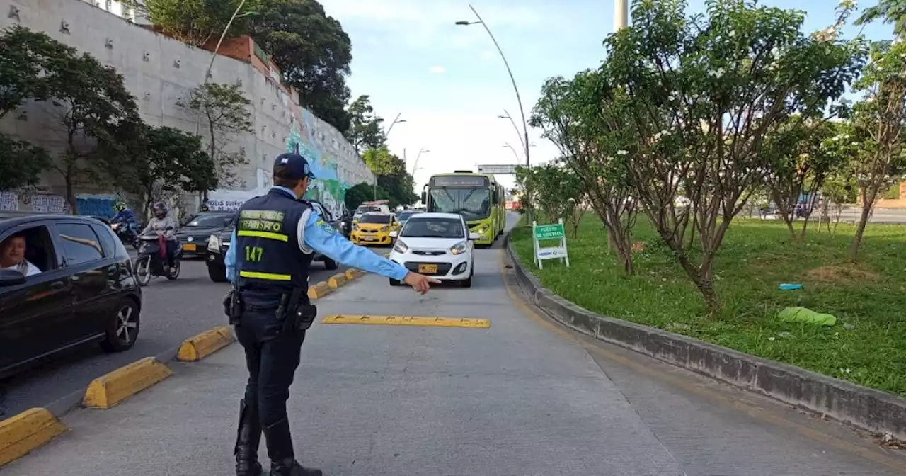 Taxis podrán circular por el carril de Metrolínea en Bucaramanga; estas son las condiciones