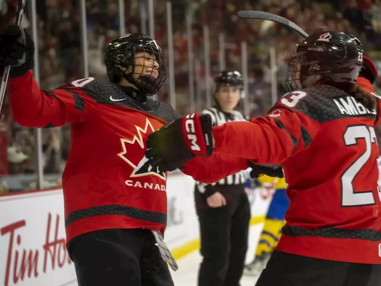 Canada beats plucky Sweden 3-2 in quarterfinals at women's world hockey championship