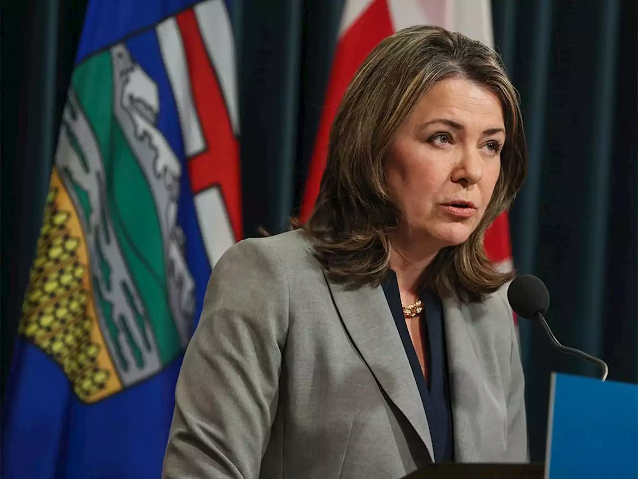 NDP challenges Alberta Premier Smith to explain whether she shares 'extremist views'