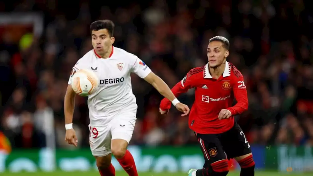 Sevilla launch late fightback to draw with Manchester United in Europa League