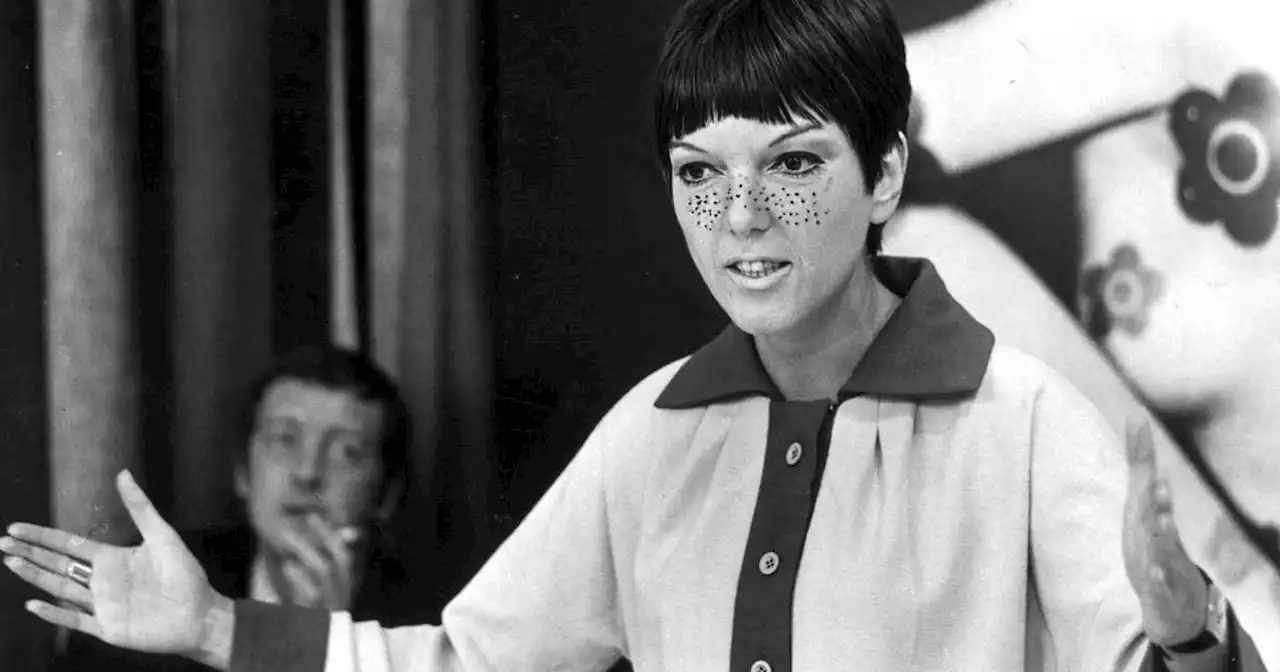 Royaume-Uni. Le monde de la mode pleure Dame Mary Quant, créatrice de la minijupe