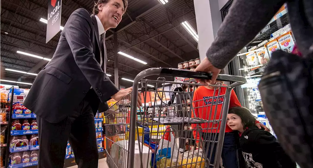 VIDEO: Trudeau insta a joven contra el aborto a 'pensar un poco más'