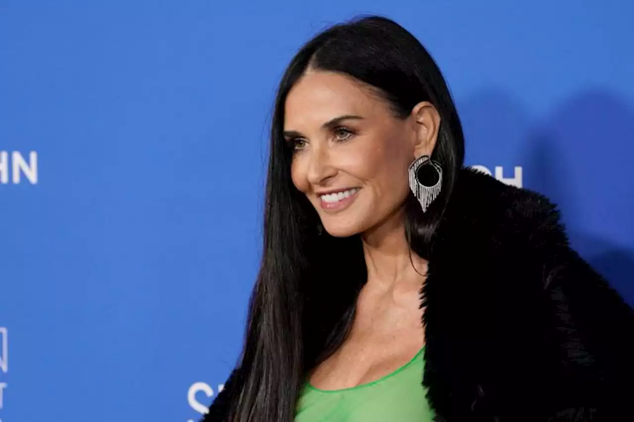 Demi Moore Thinks Her Dog Could Take Guinness Shortest Dog World Record