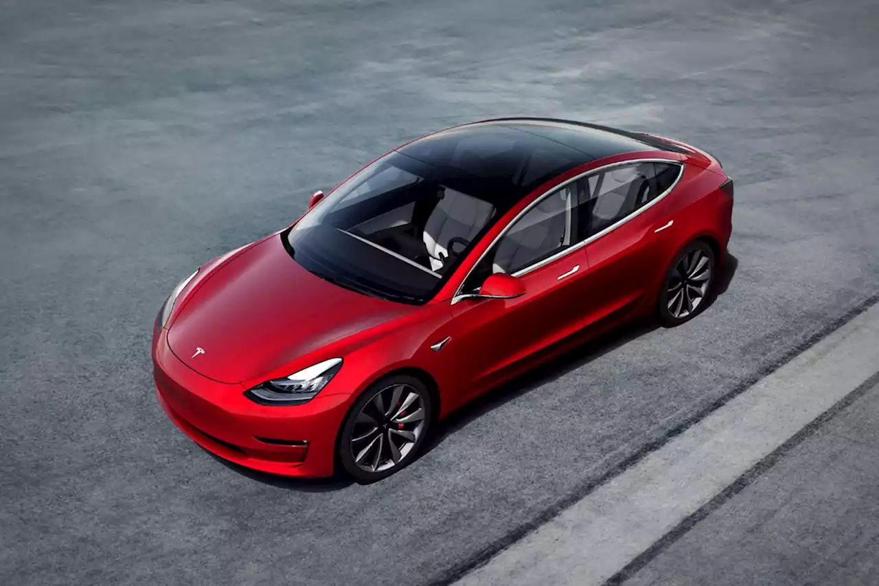 Tesla rebaja fuertemente el precio del Model 3 y el Model Y en España