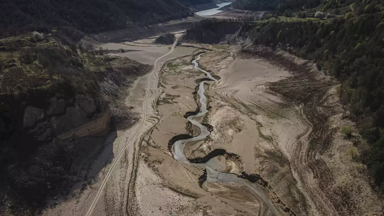 El verano 2023 se presenta cálido en España, con una sequía cada vez peor