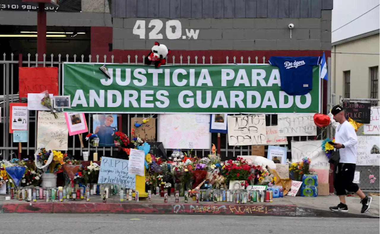 Ex-L.A. County sheriff’s deputies in Andres Guardado shooting face federal charges in separate case