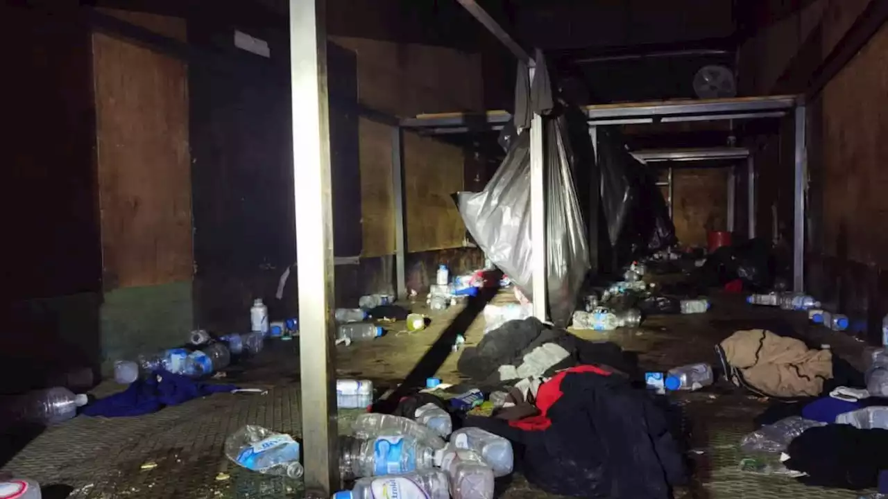 Rescatan a más de 200 migrantes hacinados en un tráiler en Veracruz