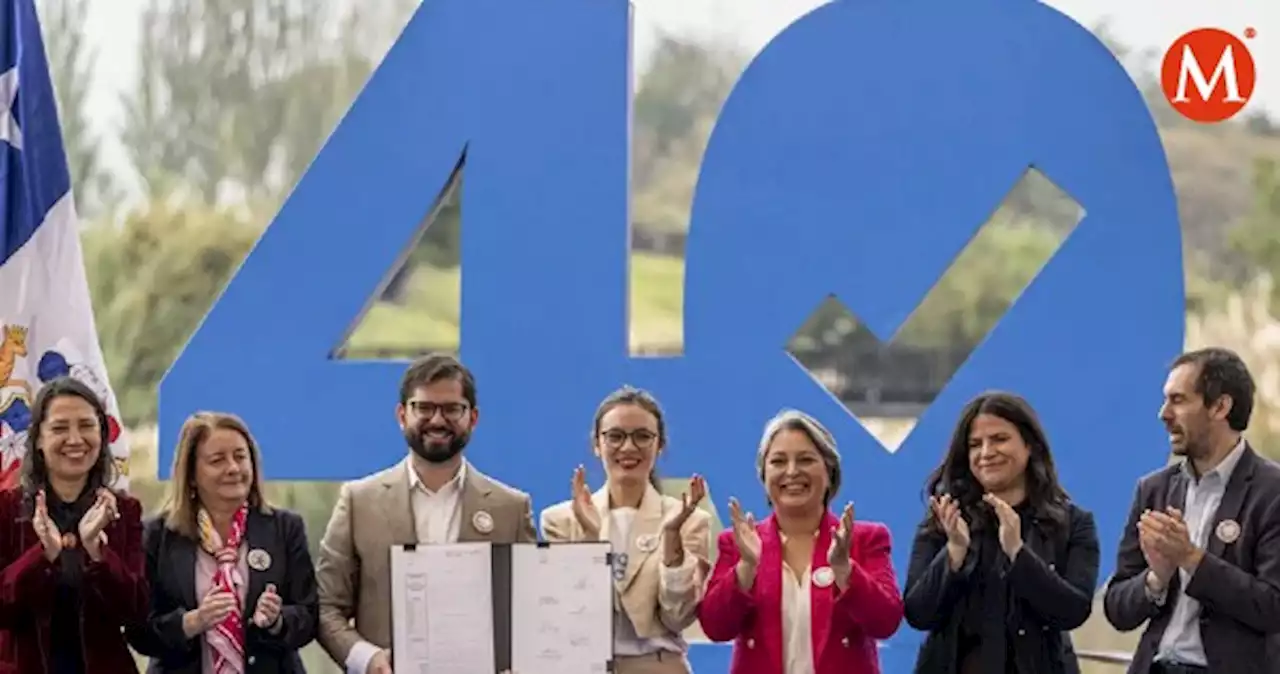 Chile promulga ley que reduce jornada laboral de 45 a 40 horas semanal