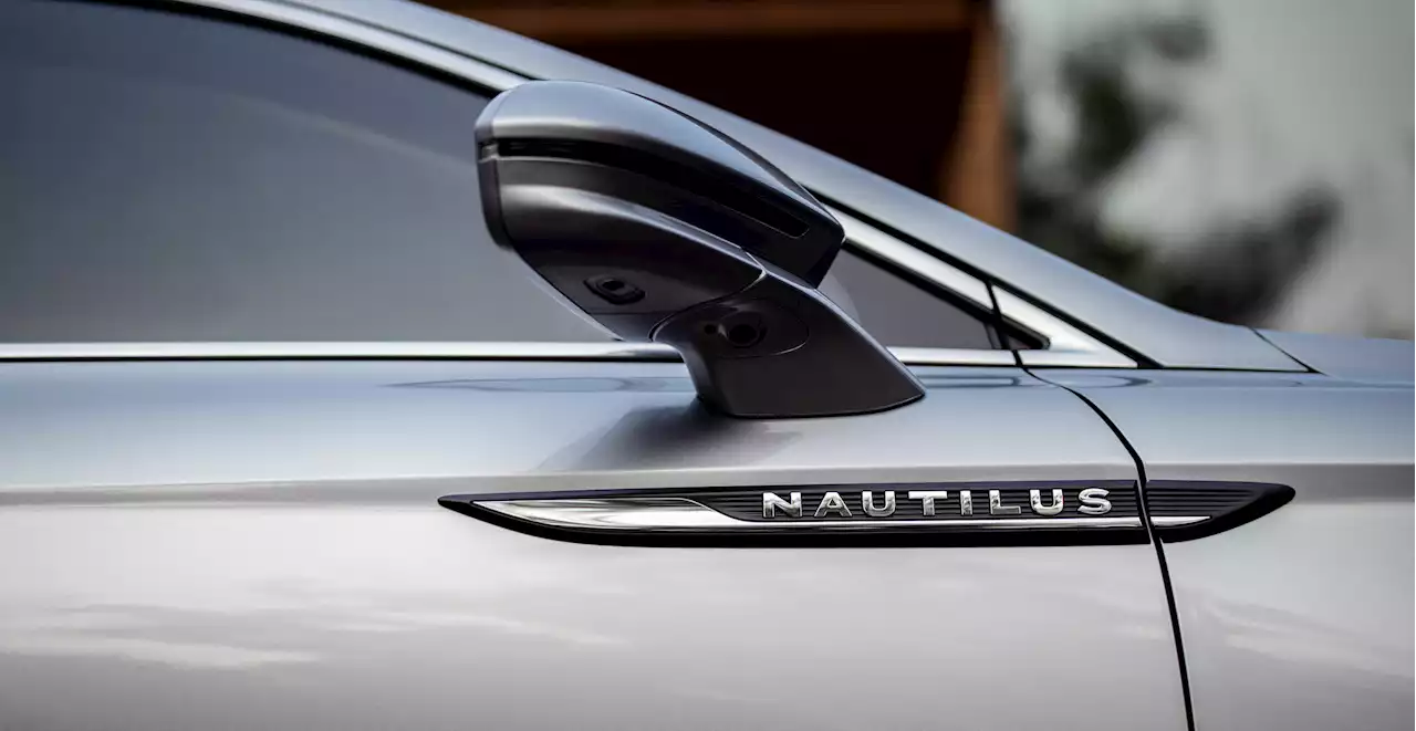 2024 Lincoln Nautilus teased ahead of April 17 debut