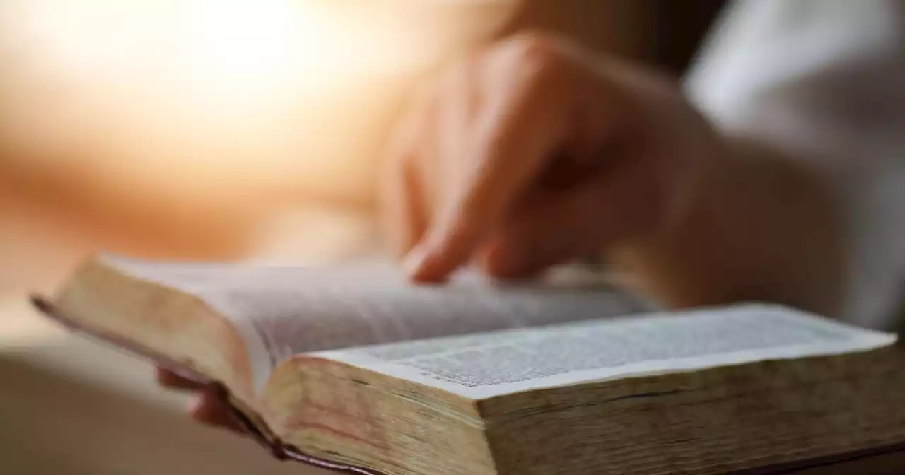 Científicos hallan “capítulo oculto” de la Biblia: tendría más de 1.750 años