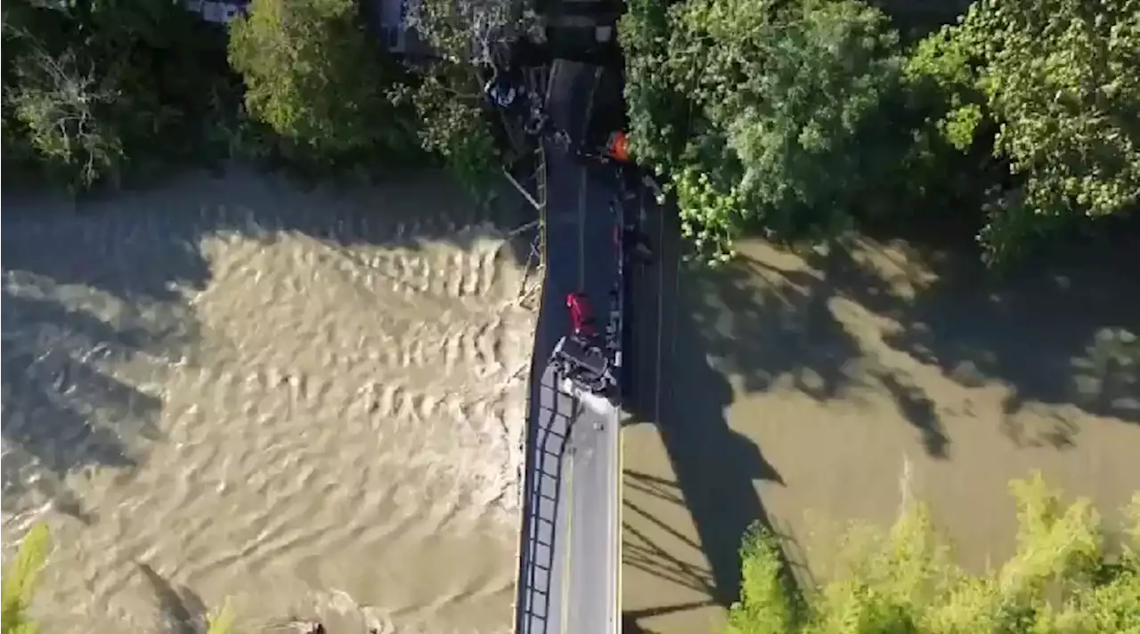 Caída del puente El Alambrado: las tres hipótesis que manejan las autoridades