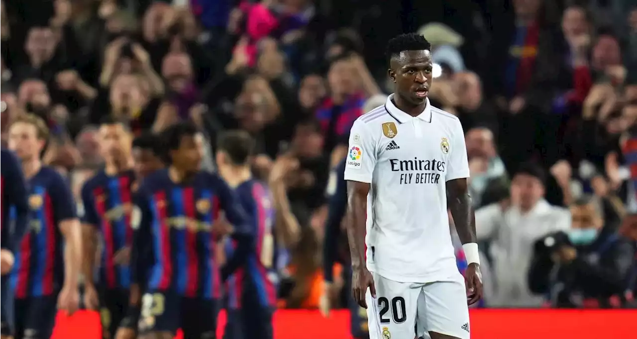 Real Madrid : Vinicius encense un défenseur du Barça