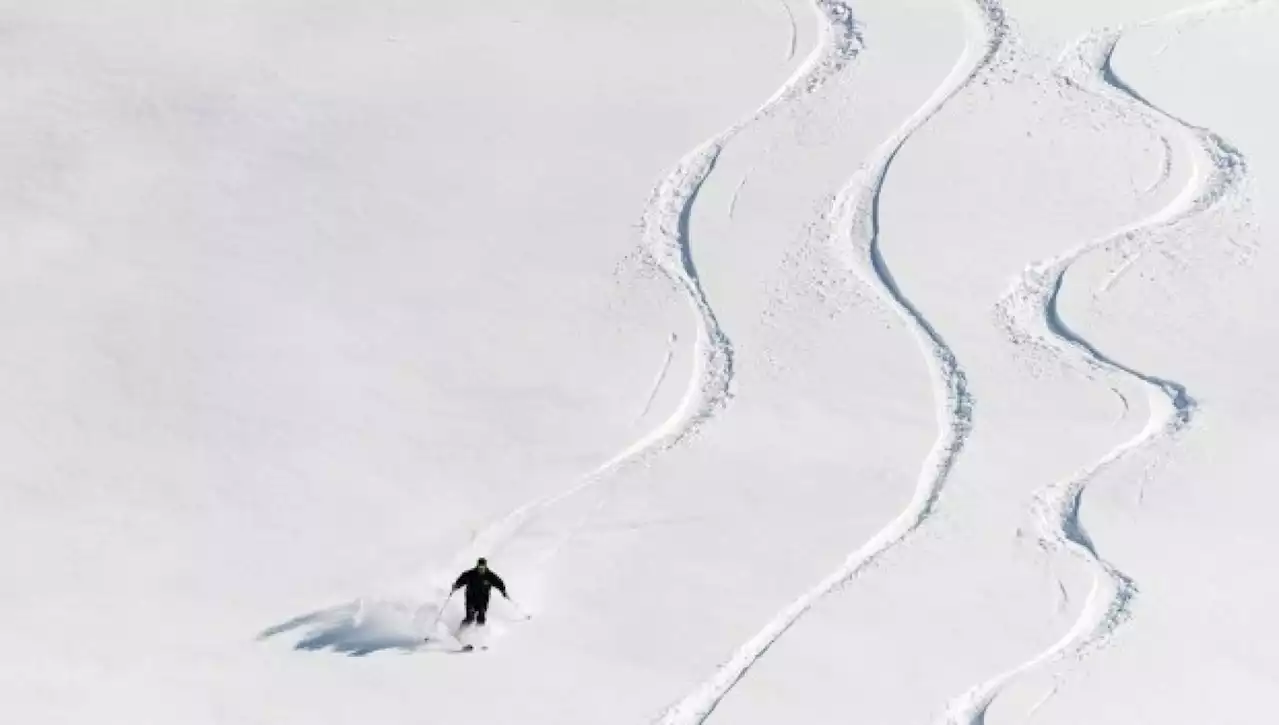 Courmayeur, sciatore freerider muore precipitando per 100 metri