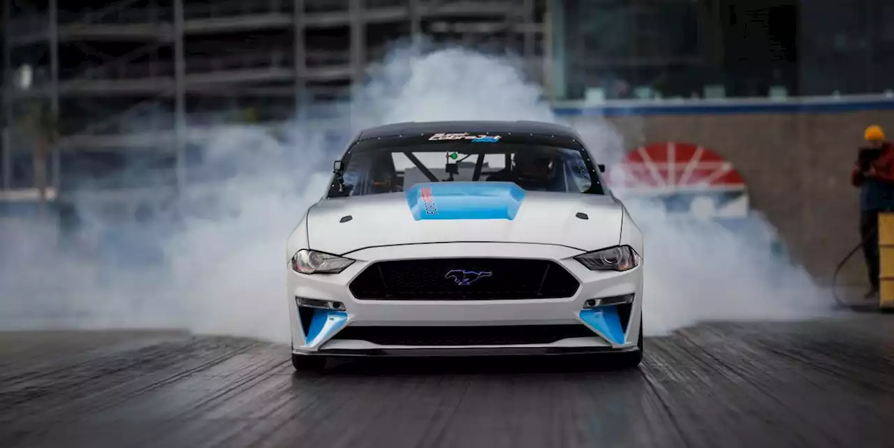 The New Mustang Super Cobra Jet Is an 1800-HP EV